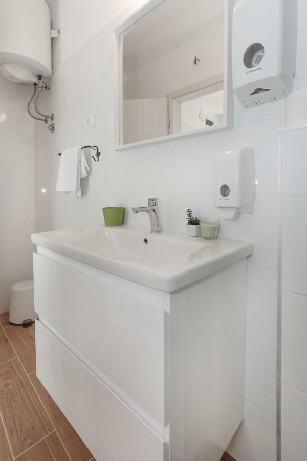 Apartments And Rooms Stone House Split Ngoại thất bức ảnh